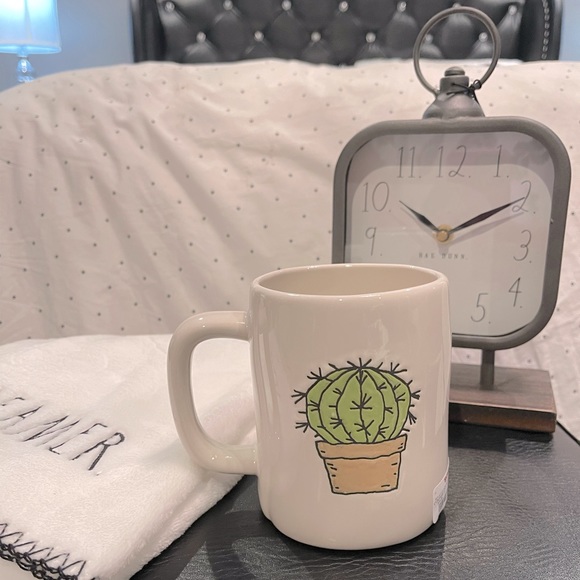 Rae Dunn Lookin’ Sharp Mug - Picture 2 of 2